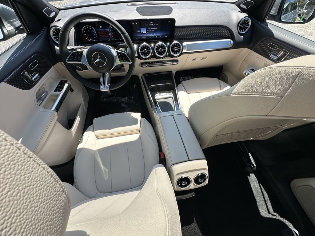 Certified 2025 Mercedes-Benz GLB 250 image 27