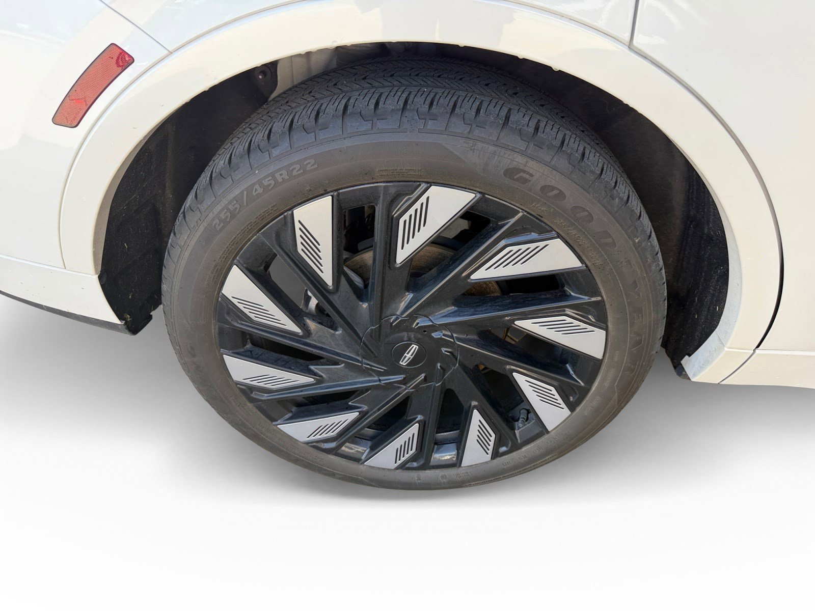 Used 2024 Lincoln Nautilus Black Label w/ Jet Appearance Package (87T) AWD/4WD image 17