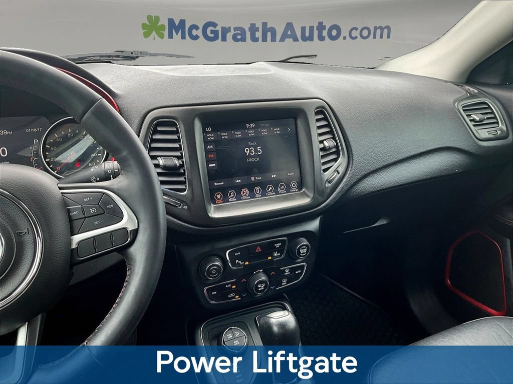 Used 2018 Jeep Compass Trailhawk w/ Leather Interior Group AWD/4WD image 12