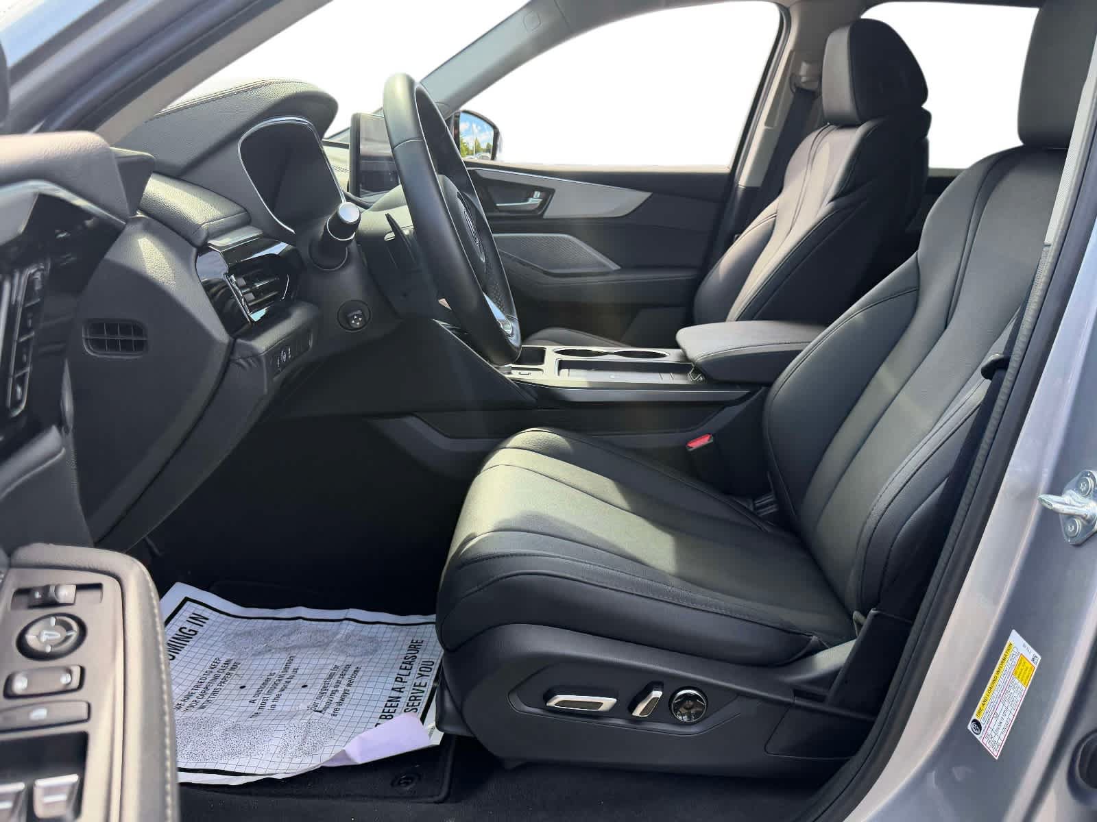 Certified 2026 Acura MDX SH-AWD image 9