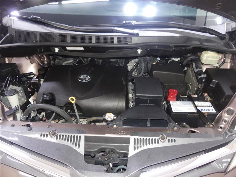 Used 2018 Toyota Sienna XLE Premium AWD/4WD image 12