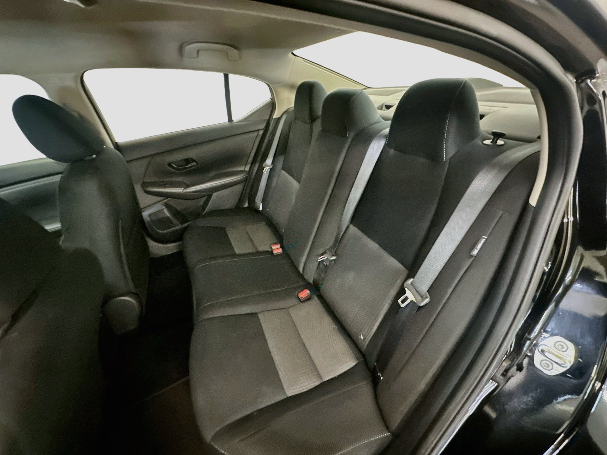 Used 2024 Nissan Sentra SV FWD image 28