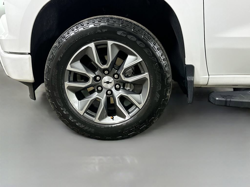 Used 2023 Chevrolet Silverado 1500 RST image 8