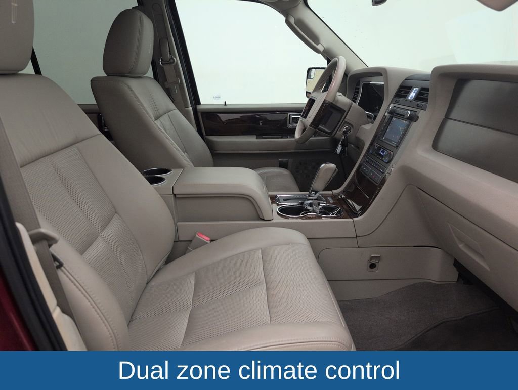Used 2014 Lincoln Navigator 2WD image 15