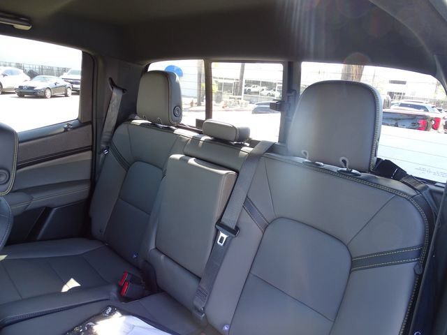 Certified 2024 Chevrolet Colorado ZR2 w/ ZR2 Convenience Package III AWD/4WD image 9