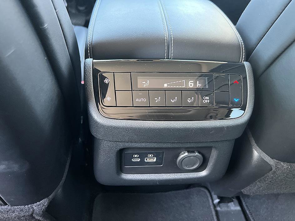 Used 2023 INFINITI QX60 Luxe FWD image 29