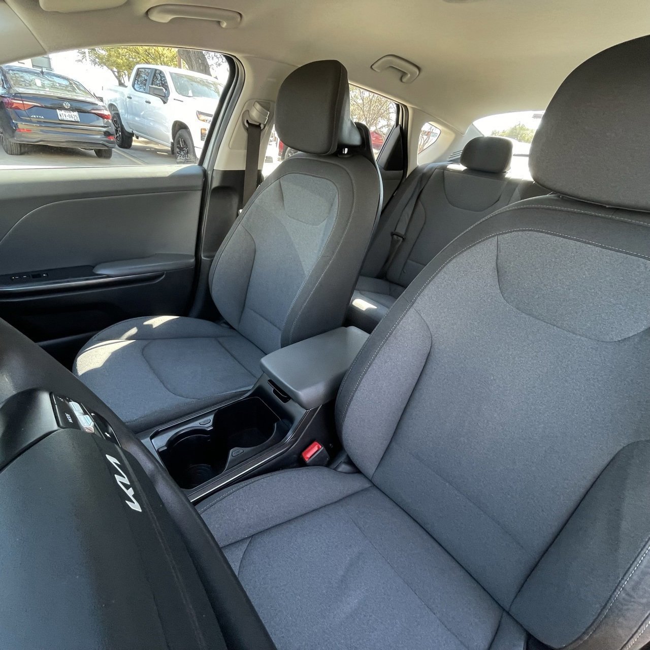 Used 2025 Kia K4 LXS image 21