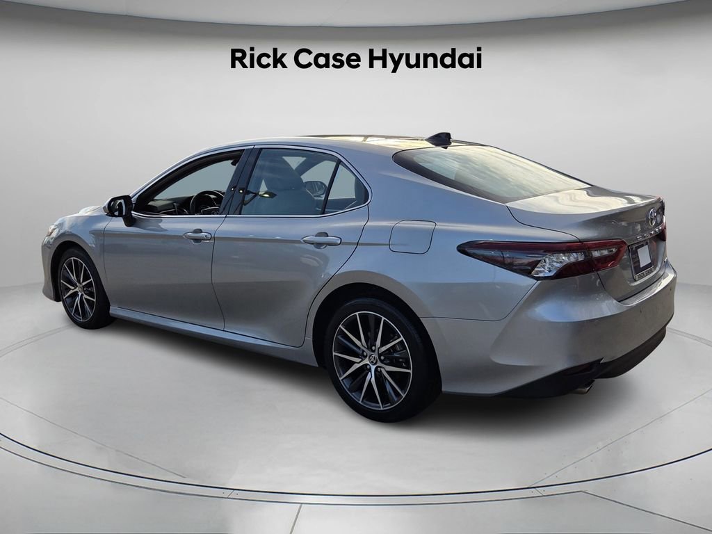 Used 2023 Toyota Camry XLE w/ Navigation Package image 8