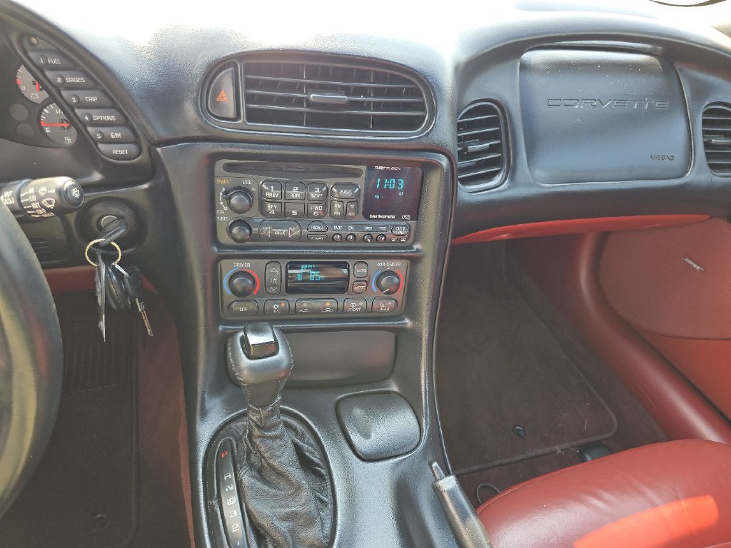 Used 1999 Chevrolet Corvette Coupe w/ Roof Pkg RWD image 29