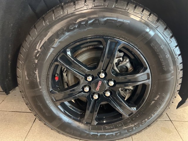 Used 2021 GMC Acadia AT4 w/ Trailering Package image 9