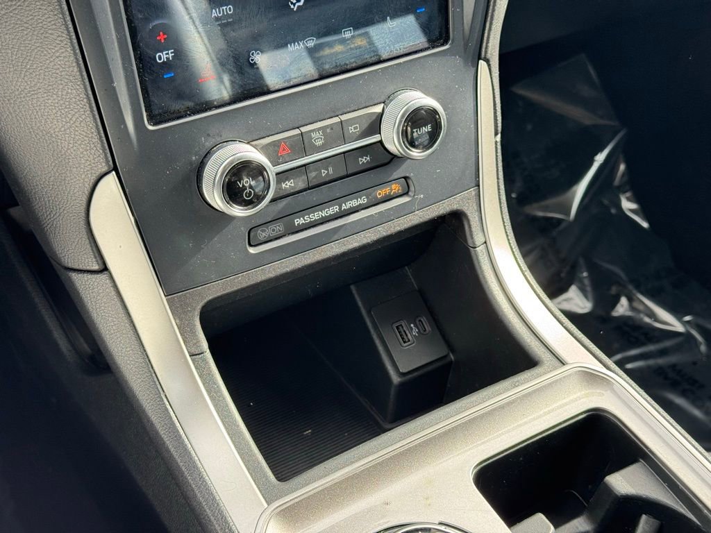 Used 2023 Ford Edge SEL image 36