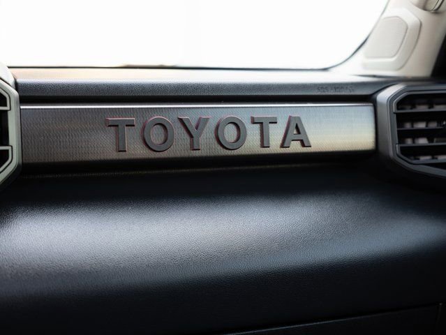 Used 2023 Toyota Sequoia TRD Pro AWD/4WD image 28