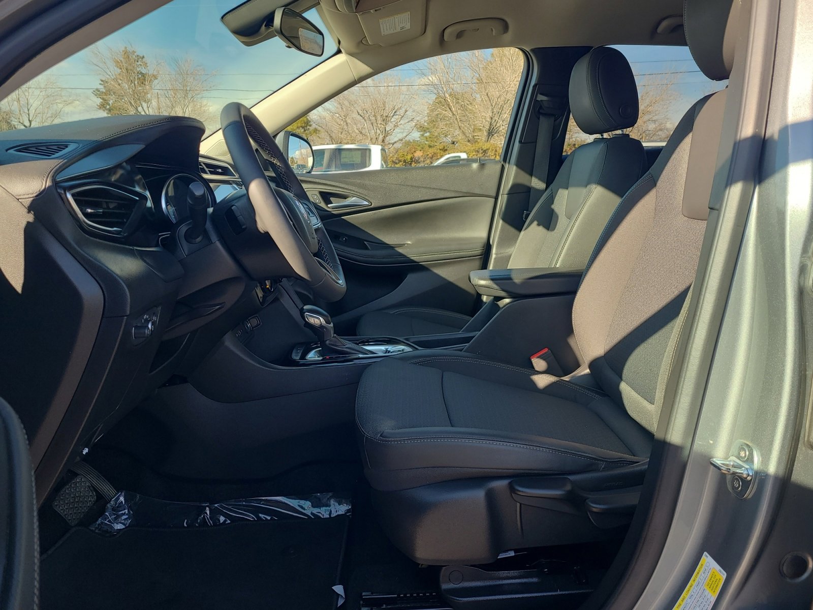 Used 2023 Buick Encore GX Preferred image 12