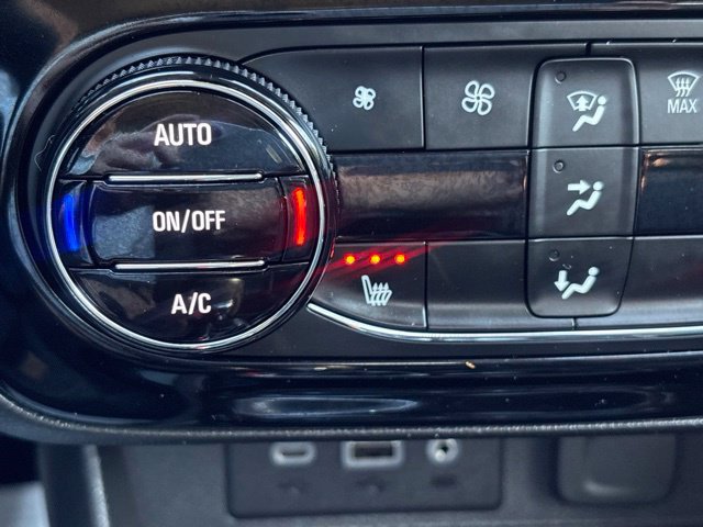 Used 2022 Buick Encore GX Select FWD image 2