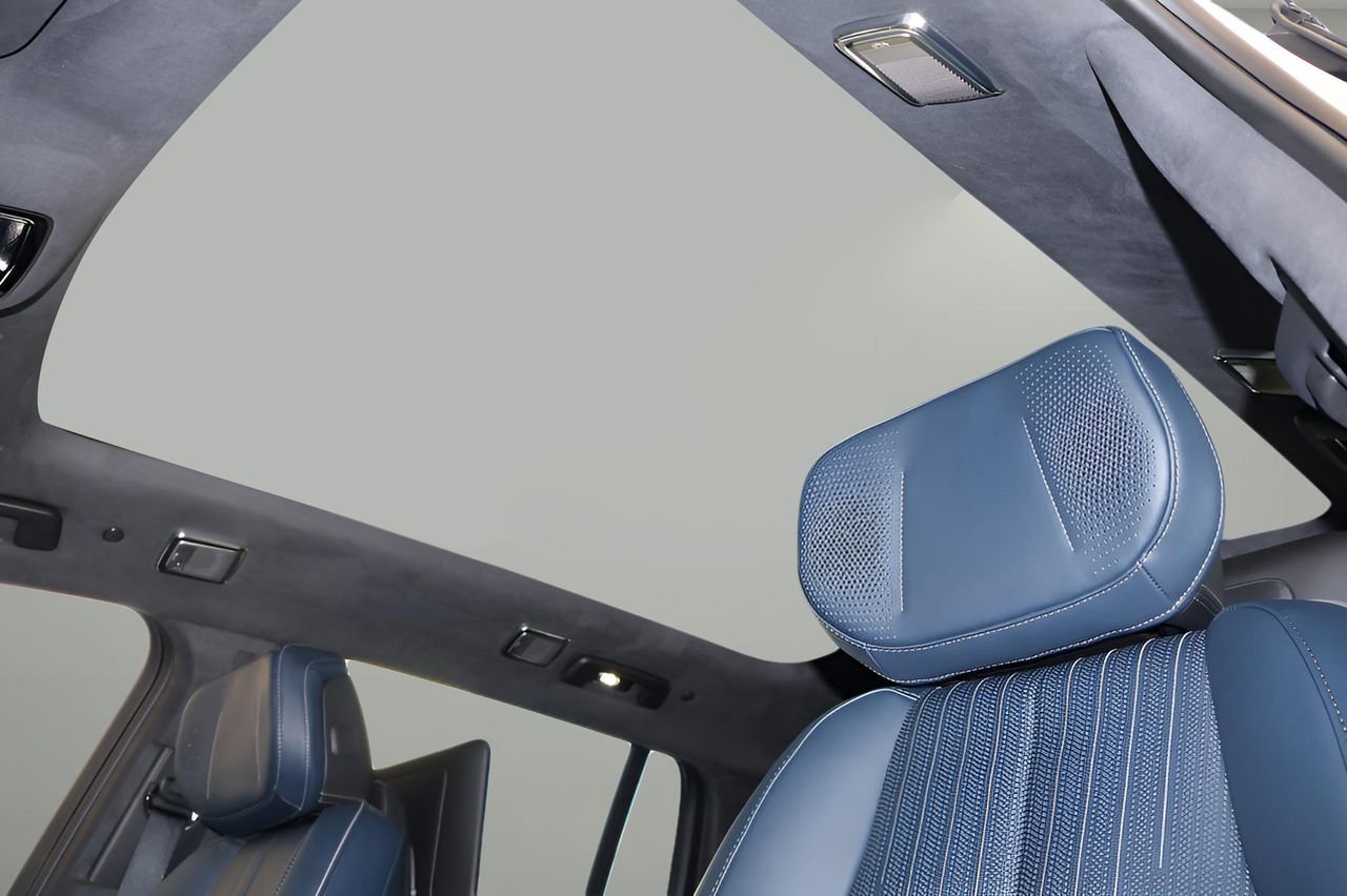 New 2025 Cadillac Escalade IQ Luxury 2 AWD/4WD image 28