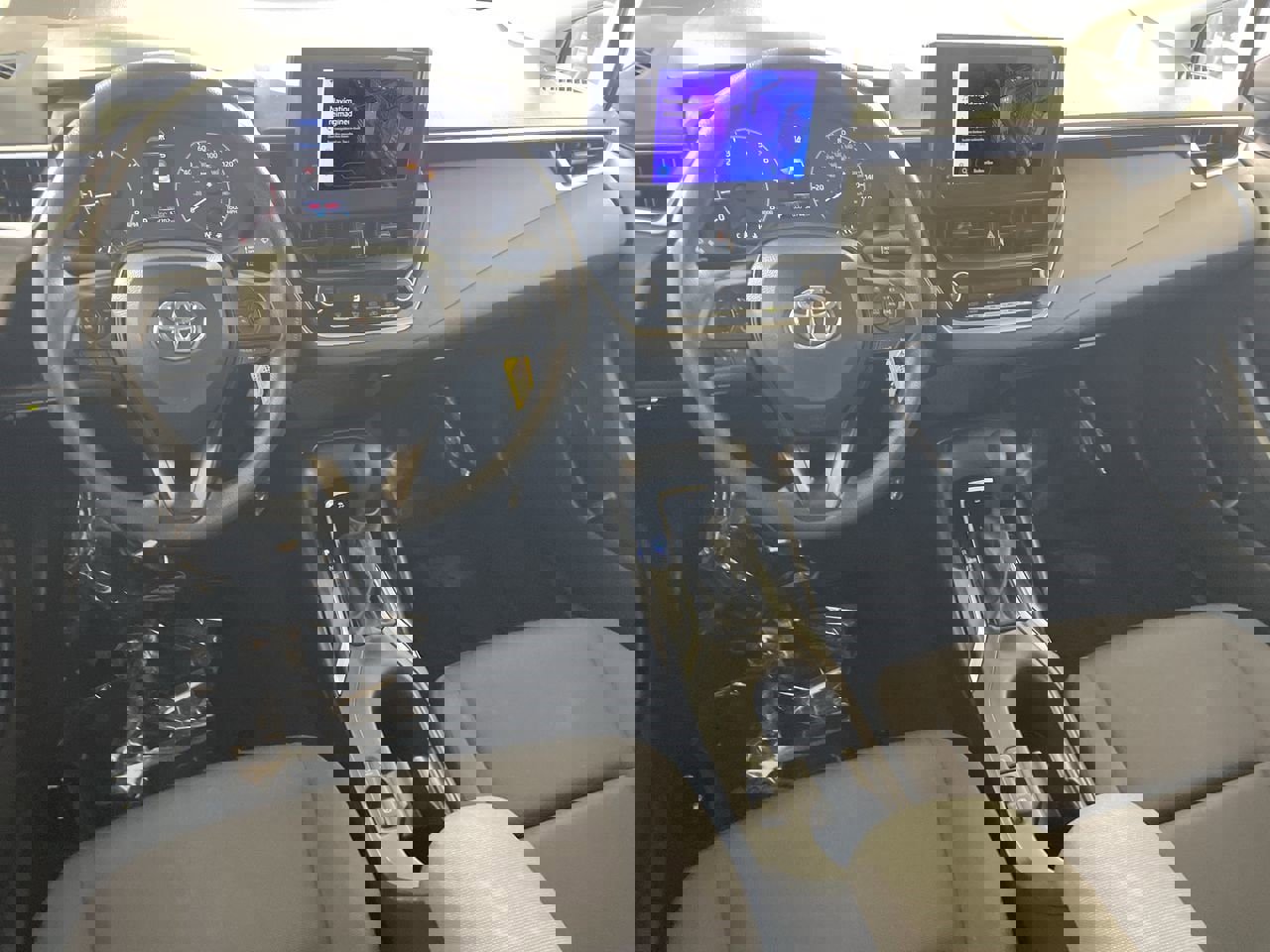 Used 2024 Toyota Corolla LE image 21