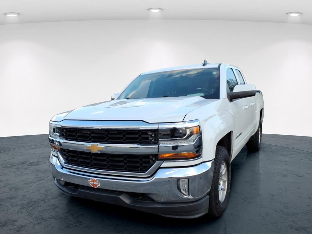 Used 2017 Chevrolet Silverado 1500 LT w/ All Star Edition image 8