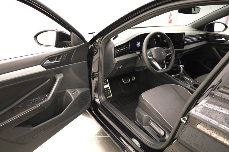 New 2026 Volkswagen Jetta Sport image 9
