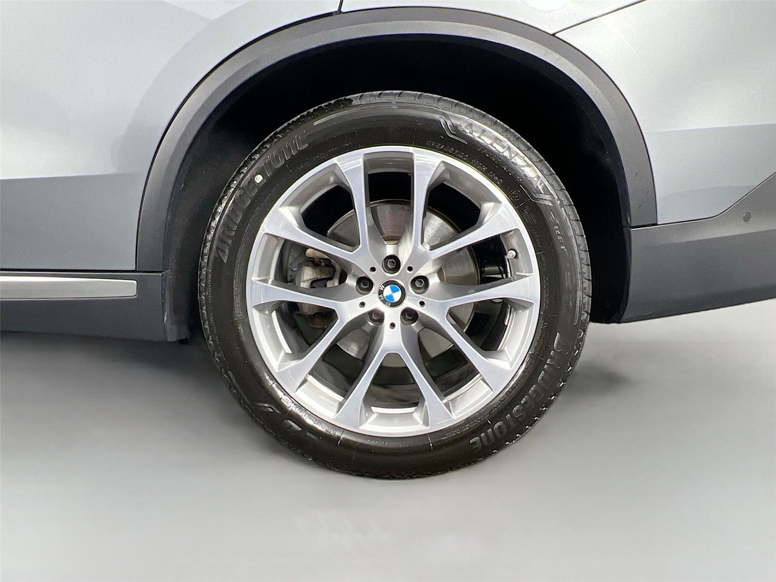 Certified 2024 BMW X5 xDrive40i w/ Premium Package AWD/4WD image 31