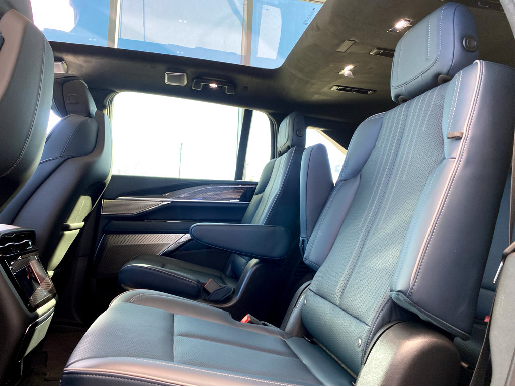 New 2025 Cadillac Escalade IQ Sport 2 image 23