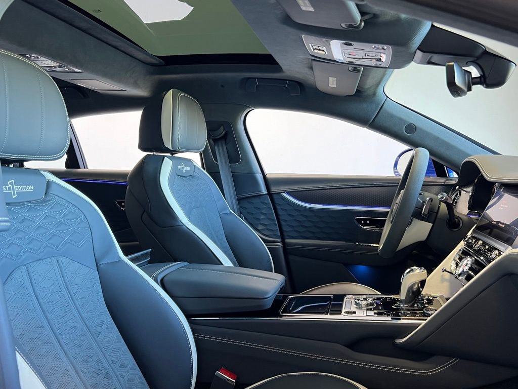 Used 2025 Bentley Flying Spur Plug-In Hybrid image 25