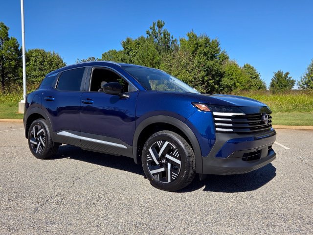 New 2027 Nissan Kicks SV FWD image 1