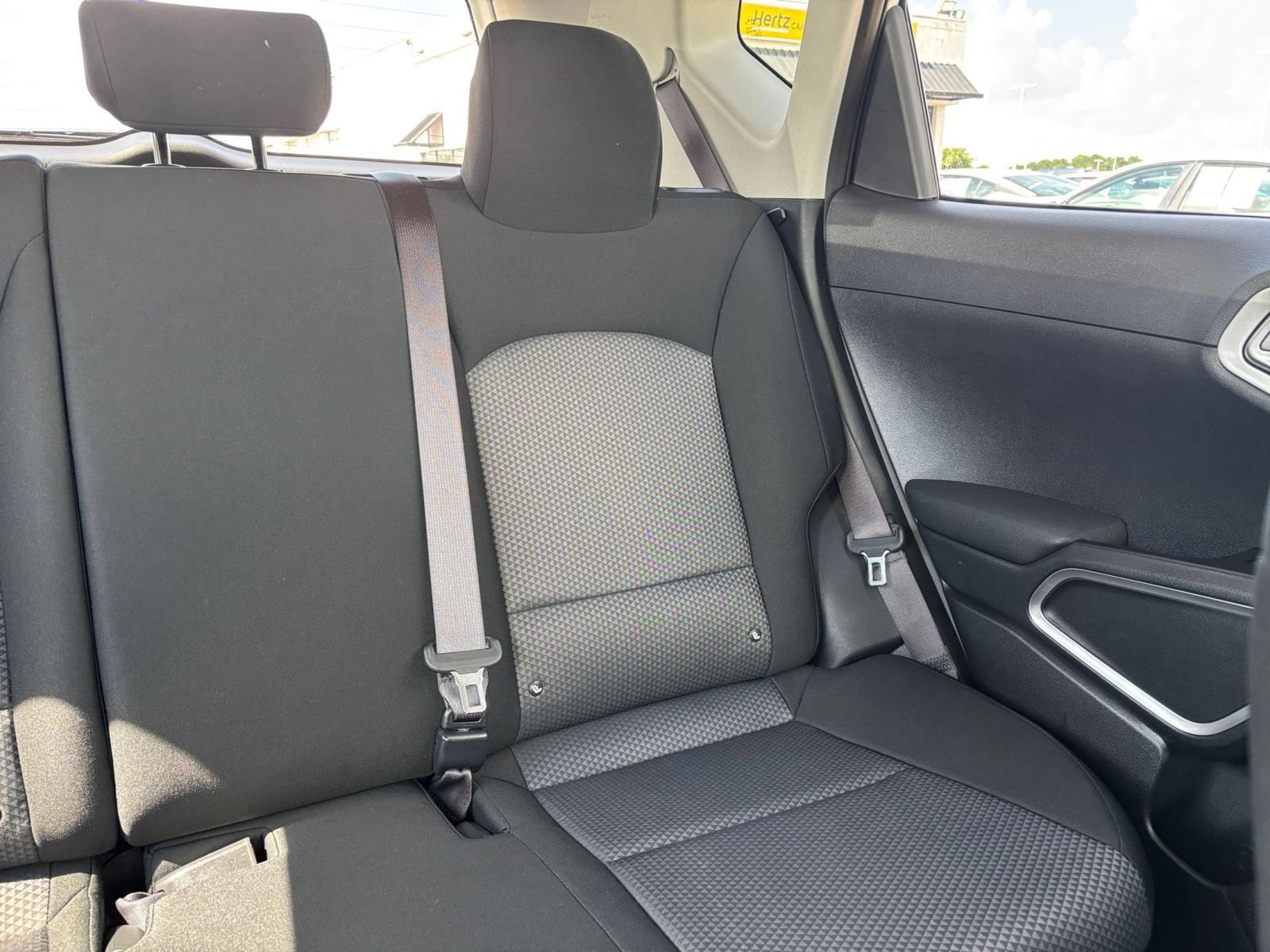 Used 2025 Kia Soul LX w/ LX Technology Package FWD image 35
