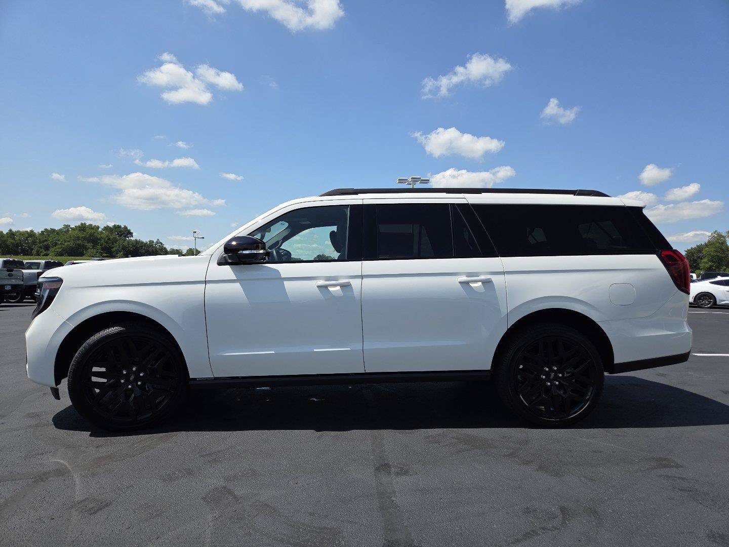 New 2027 Ford Expedition Max Platinum w/ Stealth Performance Package AWD/4WD image 18