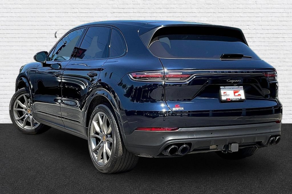 Used 2022 Porsche Cayenne AWD/4WD image 4