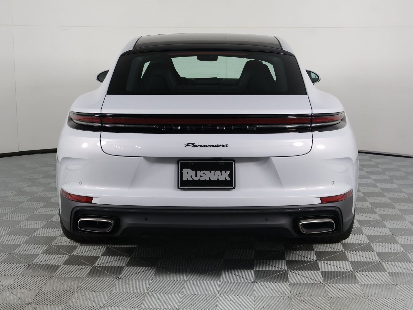 New 2026 Porsche Panamera RWD image 6