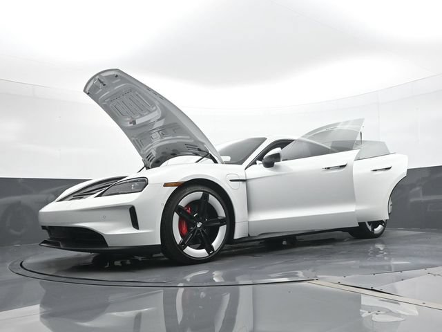 Certified 2025 Porsche Taycan 4S AWD/4WD image 31