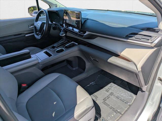 Used 2021 Toyota Sienna XLE w/ XLE Plus Package image 21
