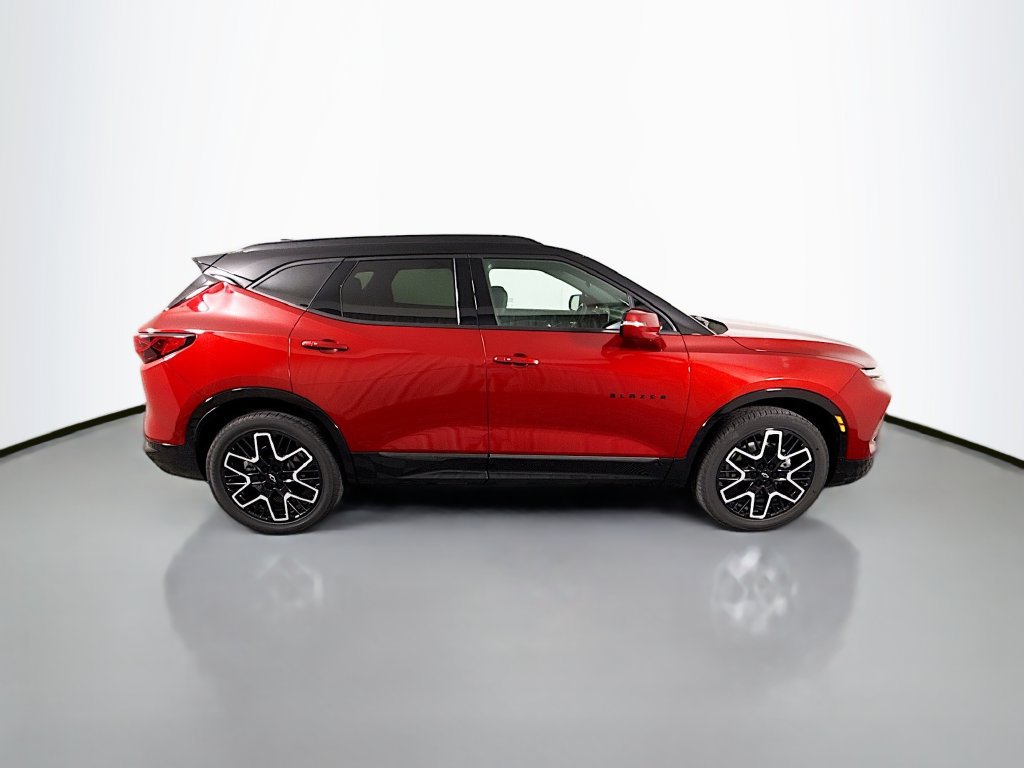 Used 2024 Chevrolet Blazer RS w/ Driver Confidence II Package FWD image 8