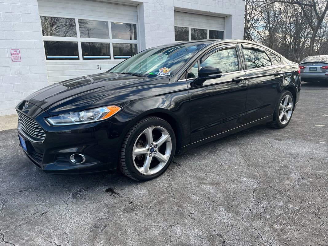 Used 2014 Ford Fusion SE image 3