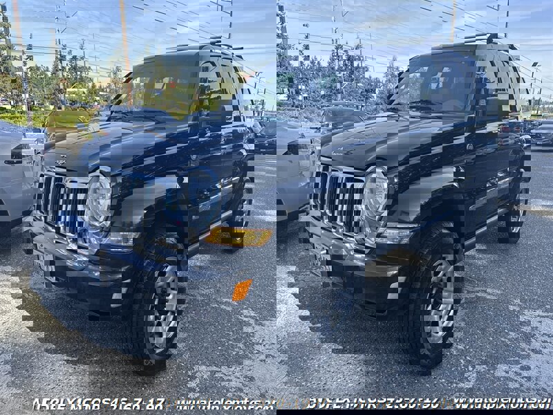 Used 2005 Jeep Liberty Limited image 3