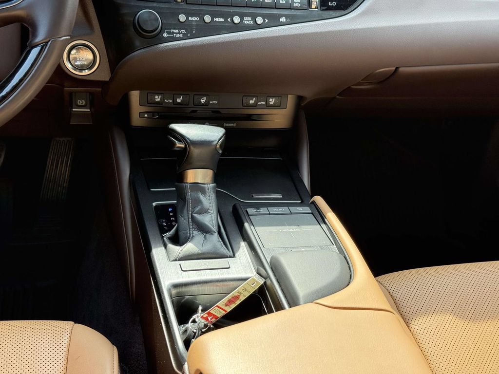 Used 2020 Lexus ES 350 w/ Premium Package FWD image 19