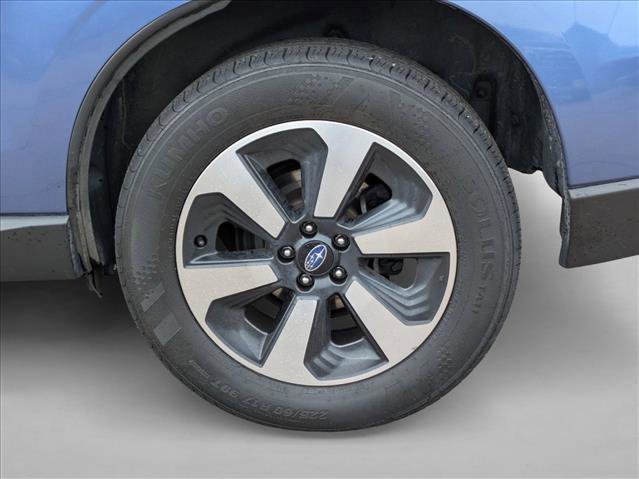 Used 2017 Subaru Forester 2.5i Premium image 11