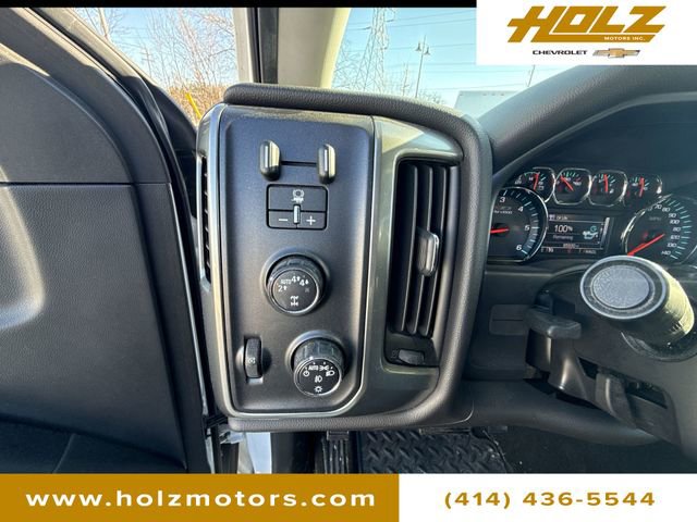 Certified 2018 Chevrolet Silverado 1500 LT w/ All Star Edition image 16
