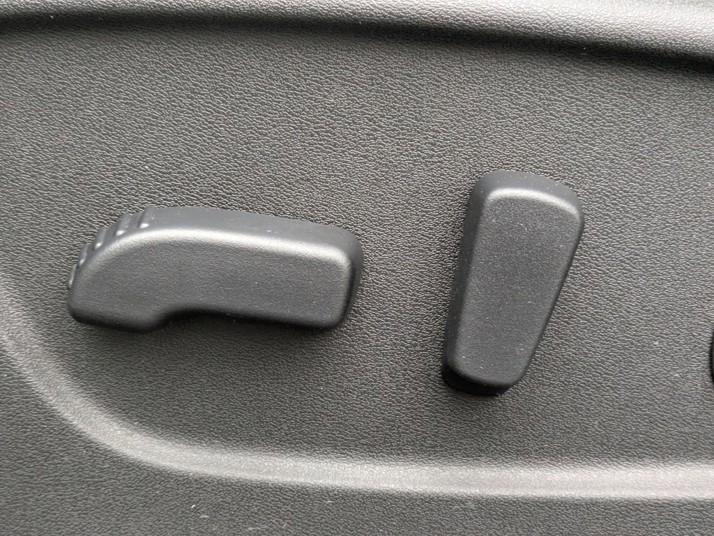 Used 2019 Nissan Rogue Sport SV image 23