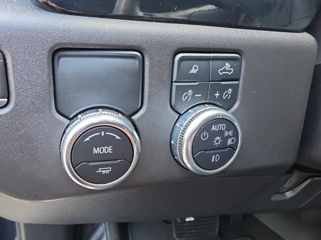 Used 2025 GMC Sierra 1500 SLT RWD image 28