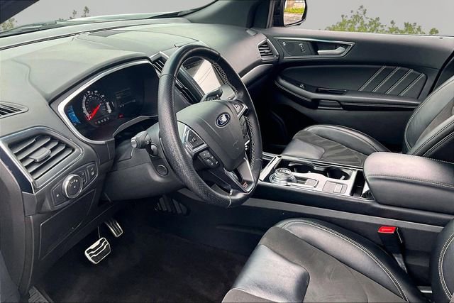 Used 2019 Ford Edge ST w/ Convenience Package image 12