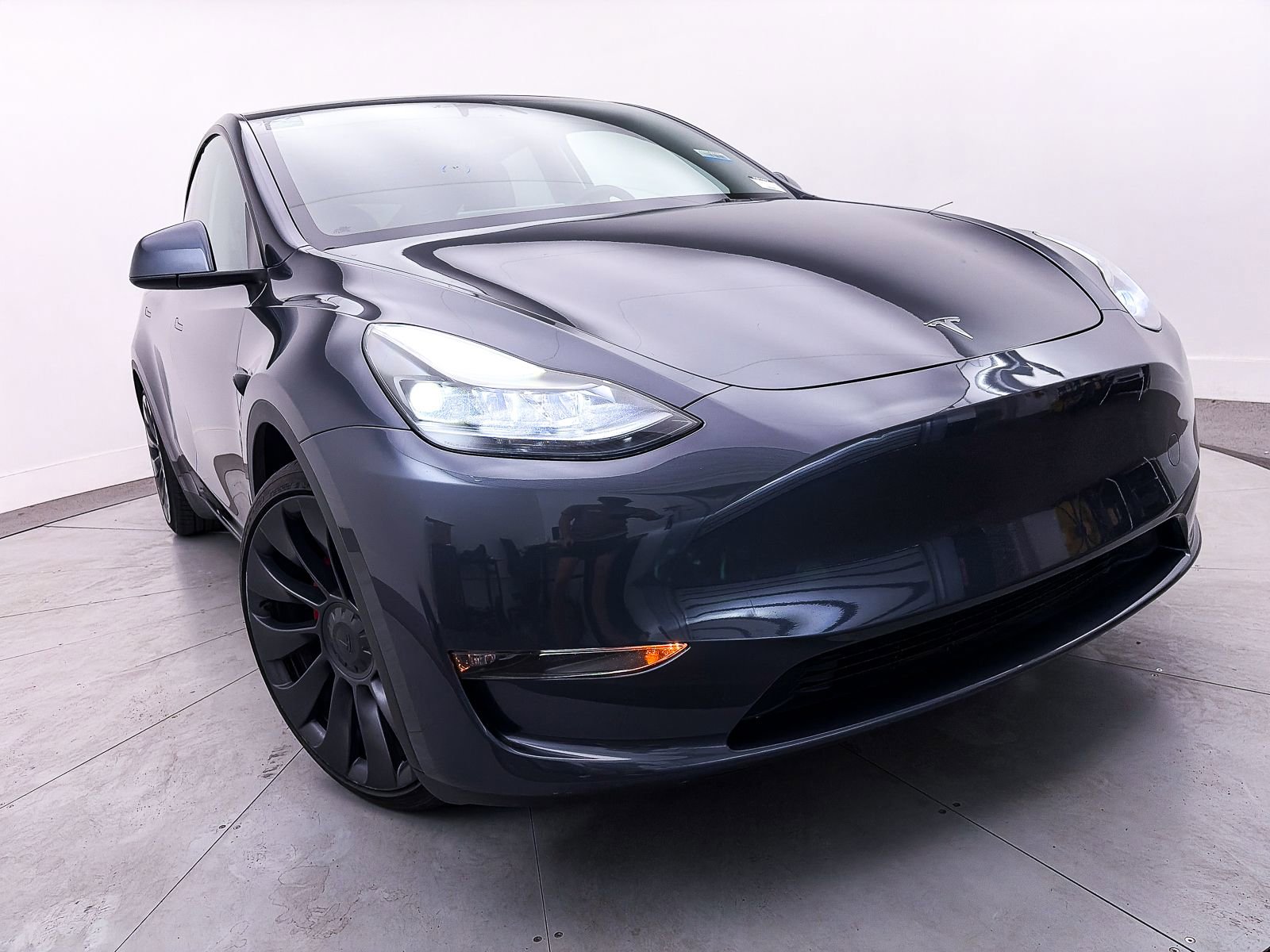 Used 2023 Tesla Model Y Performance image 7