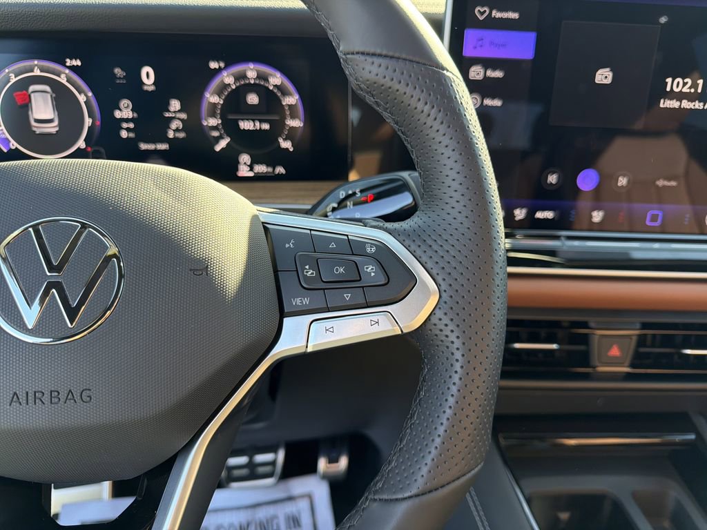 New 2026 Volkswagen Tiguan SEL R-Line image 25