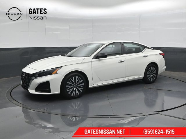 Used 2025 Nissan Altima 2.5 SV FWD image 6