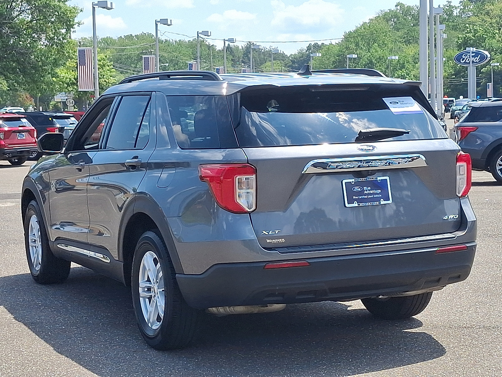 Certified 2022 Ford Explorer XLT image 4