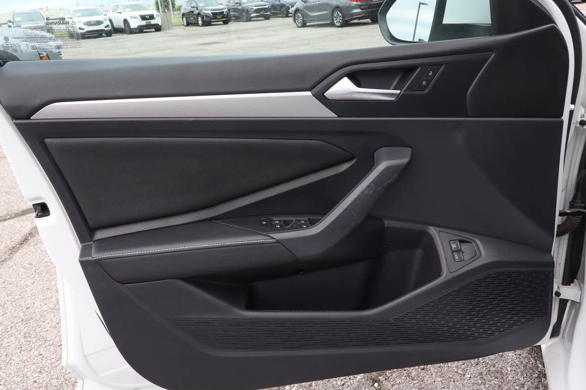 Used 2022 Volkswagen Jetta S FWD image 13