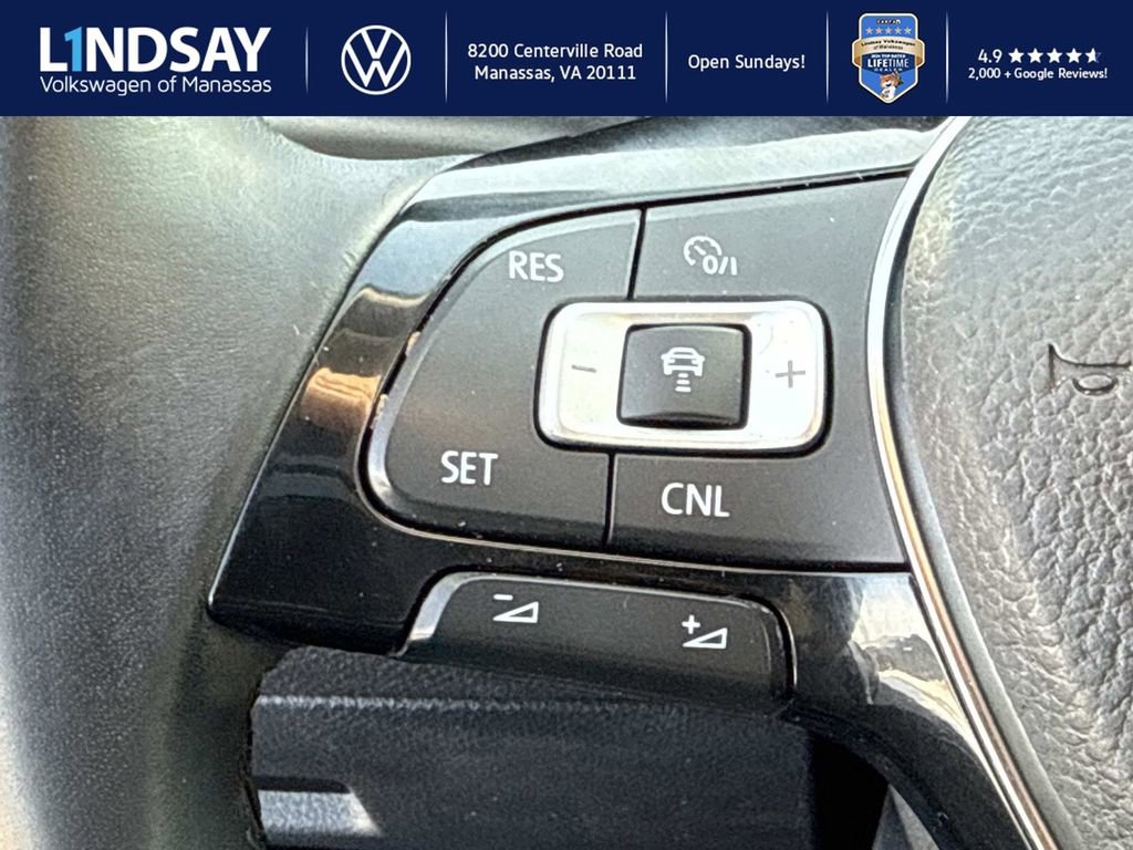 Used 2018 Volkswagen Passat 2.0T SEL Premium image 21