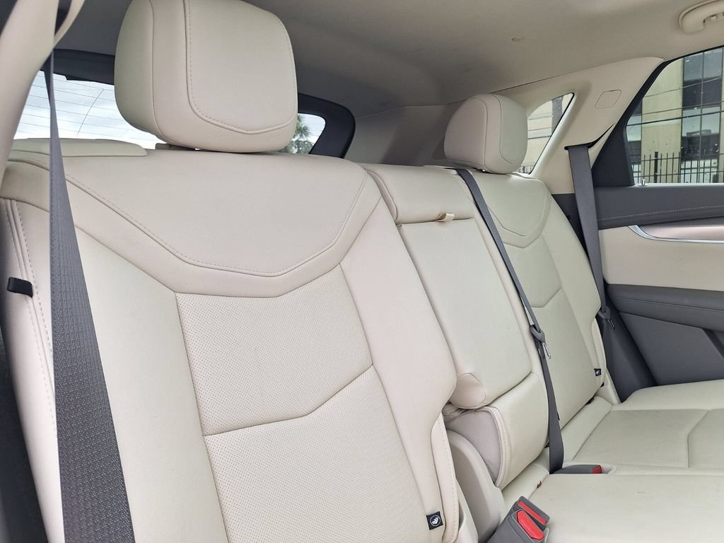Certified 2023 Cadillac XT5 Premium Luxury FWD image 30