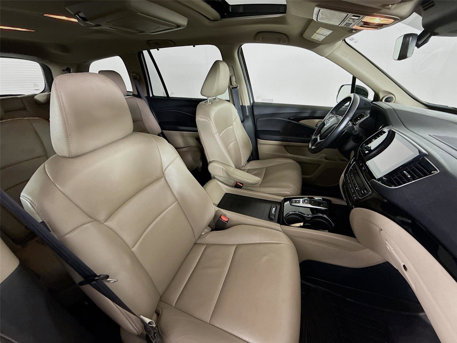 Used 2022 Honda Pilot Touring image 30