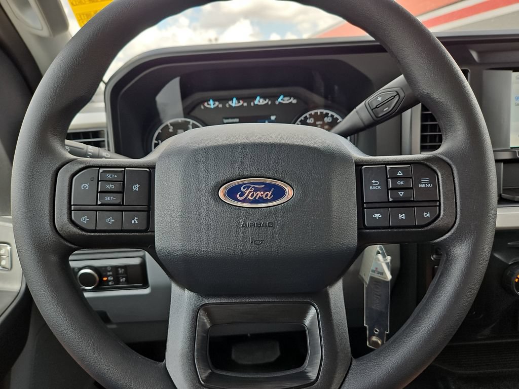 New 2026 Ford F350 XL w/ XL Off-Road Package AWD/4WD image 27